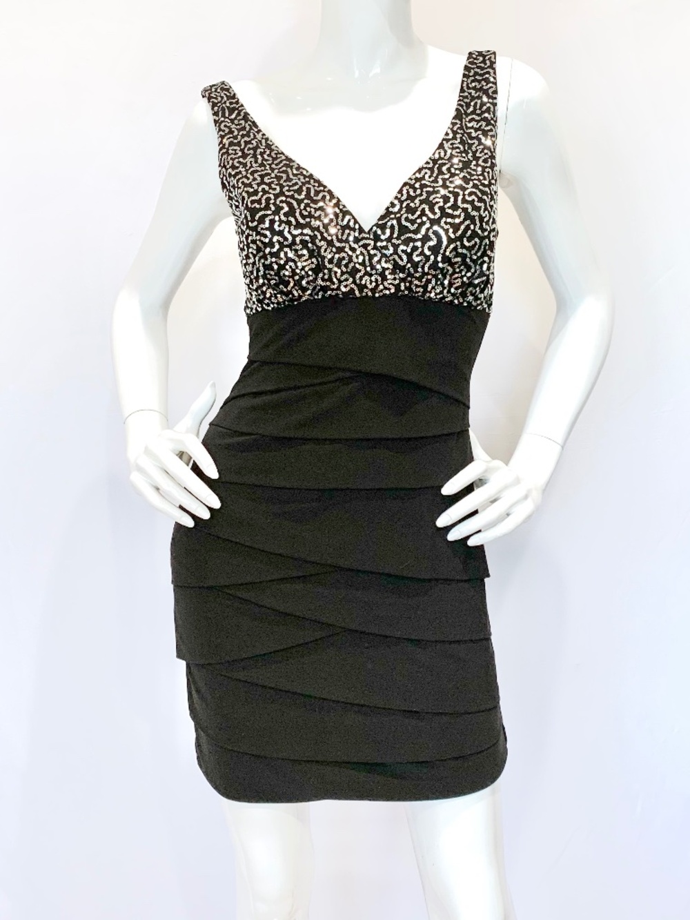 B. Smart Black Body Con Silver Sequin Mini Dress V- Neck Shutter Pleat